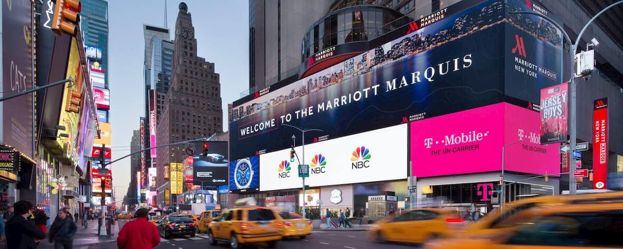 How to Use DOOH for Hotel Marketing — free guide cover